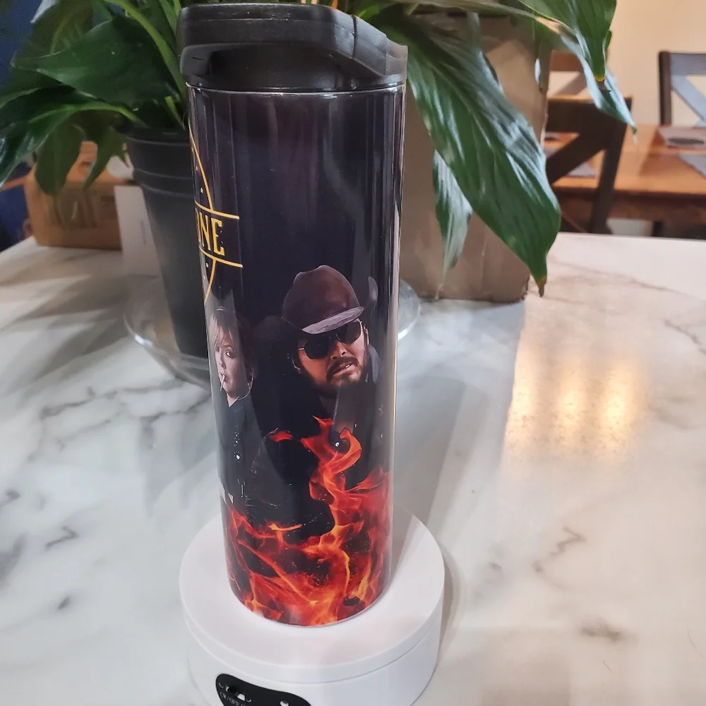 Yellowstone Dutton Ranch 20oz Tumbler with duo lids 🎉sale